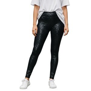 She & Sho Clothing Company Leopard Print Textured Pants/Leggings,‎ Black, Medium